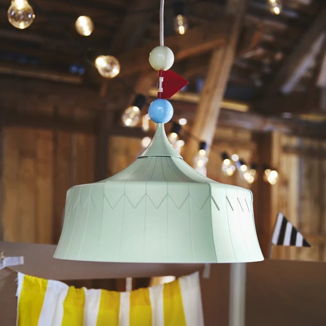 Ikea lampe til barneværelset 