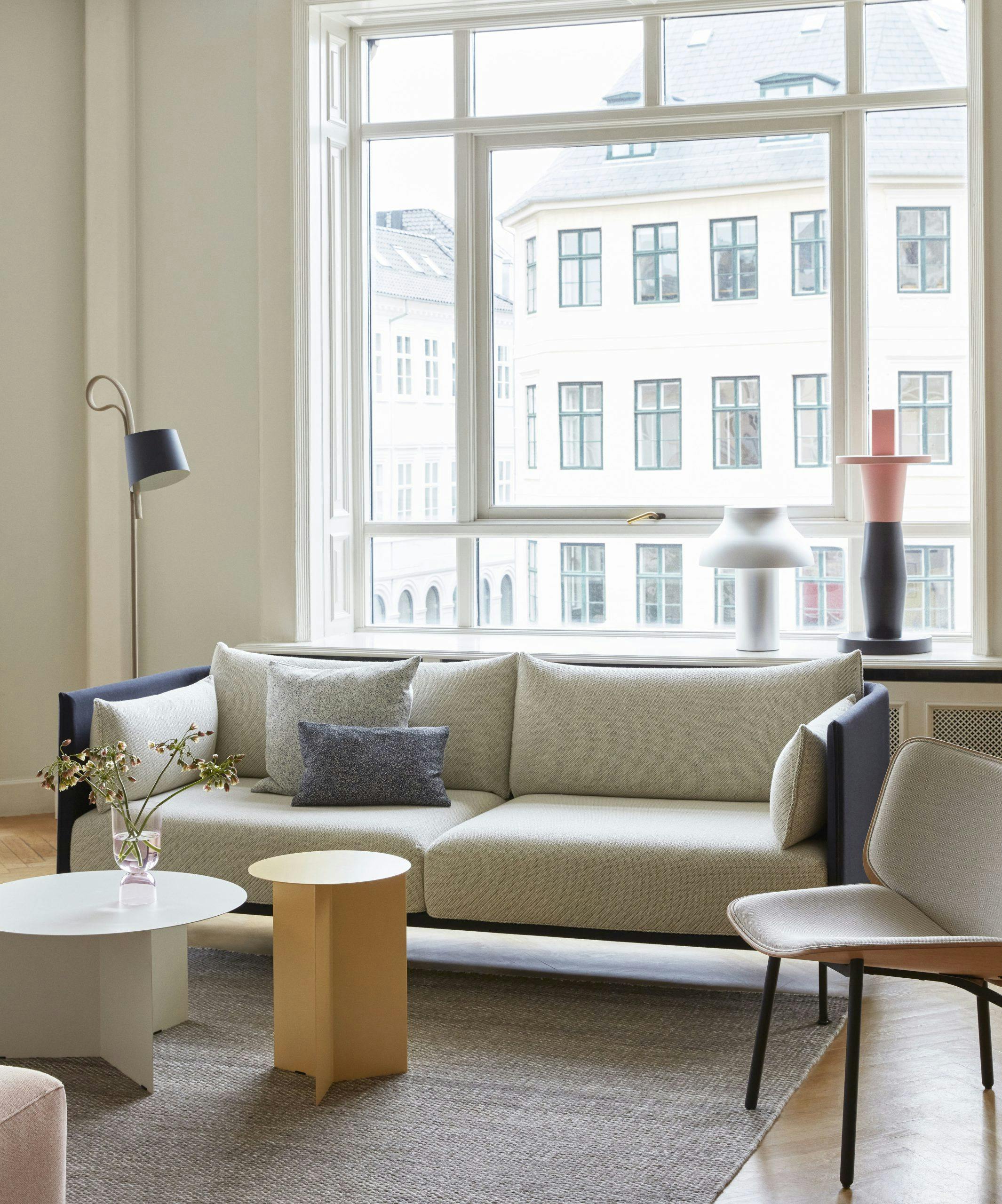 silhouette sofa duo 2 seater front coda 100 back steelcut trio 195 slit table high light yellow dapper steelcut trio 213 boligtrender 2021