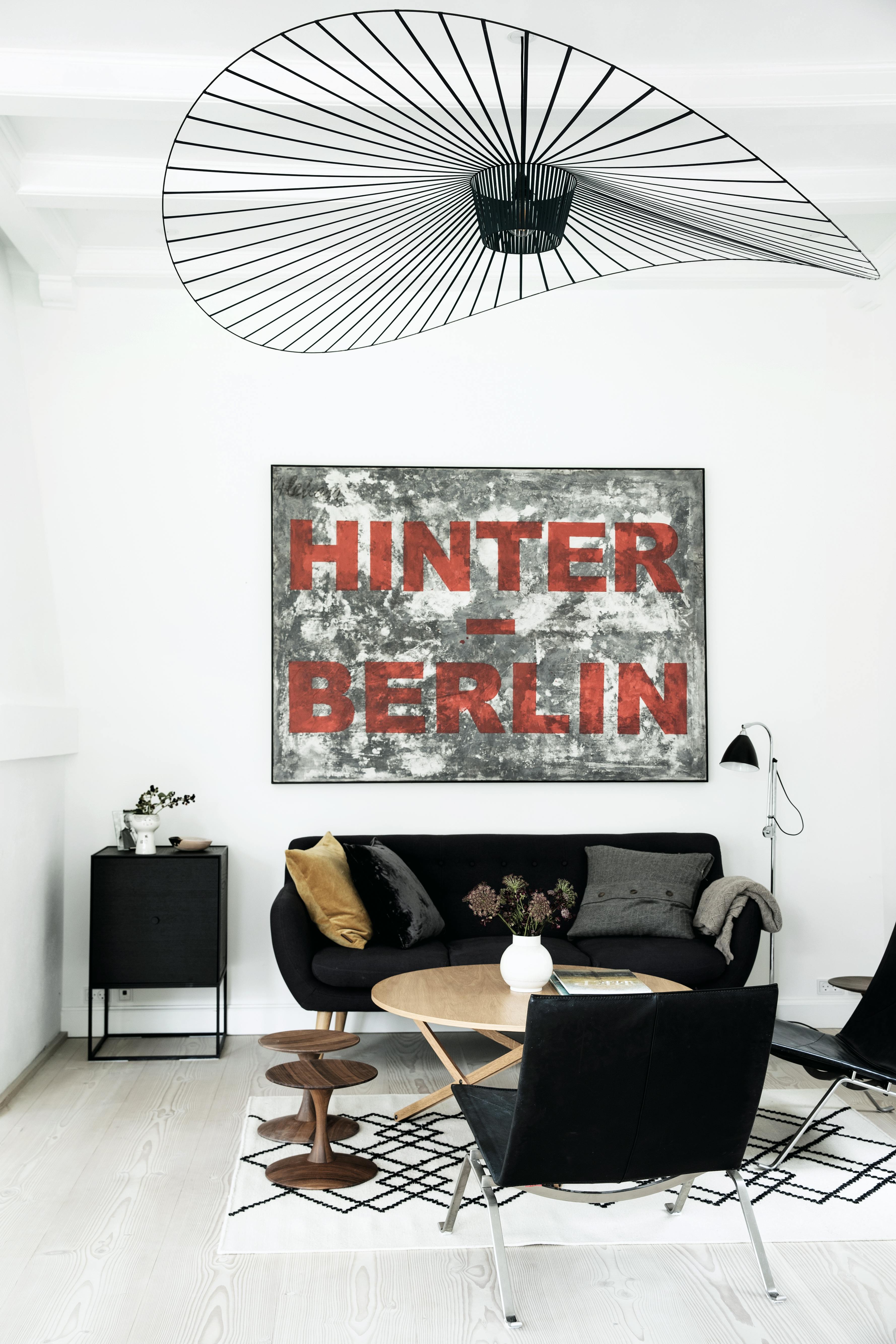 Sort/hvit innredning