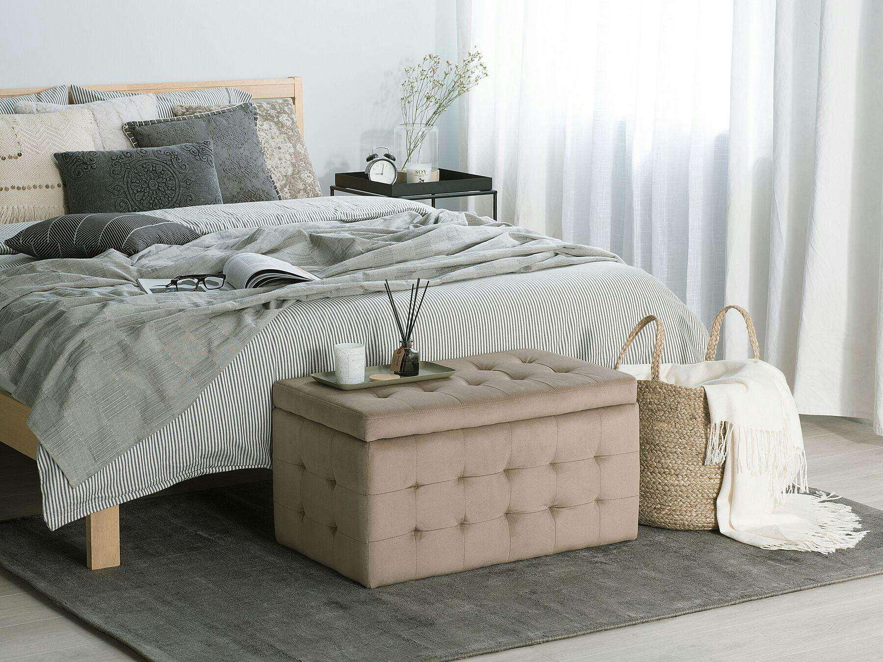 Puss med oppbevaring