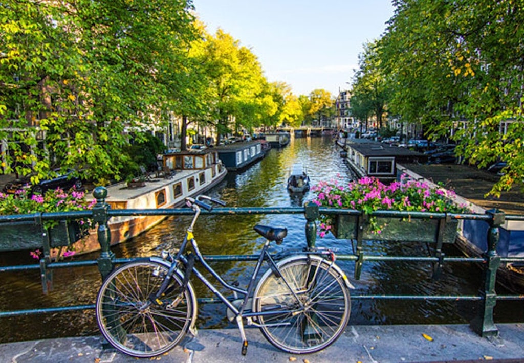 Amsterdam Amsterdam, en perfekt storby for romantisk ferie