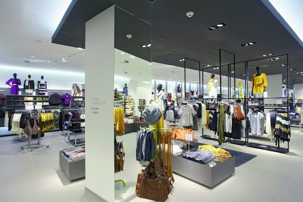 H&M