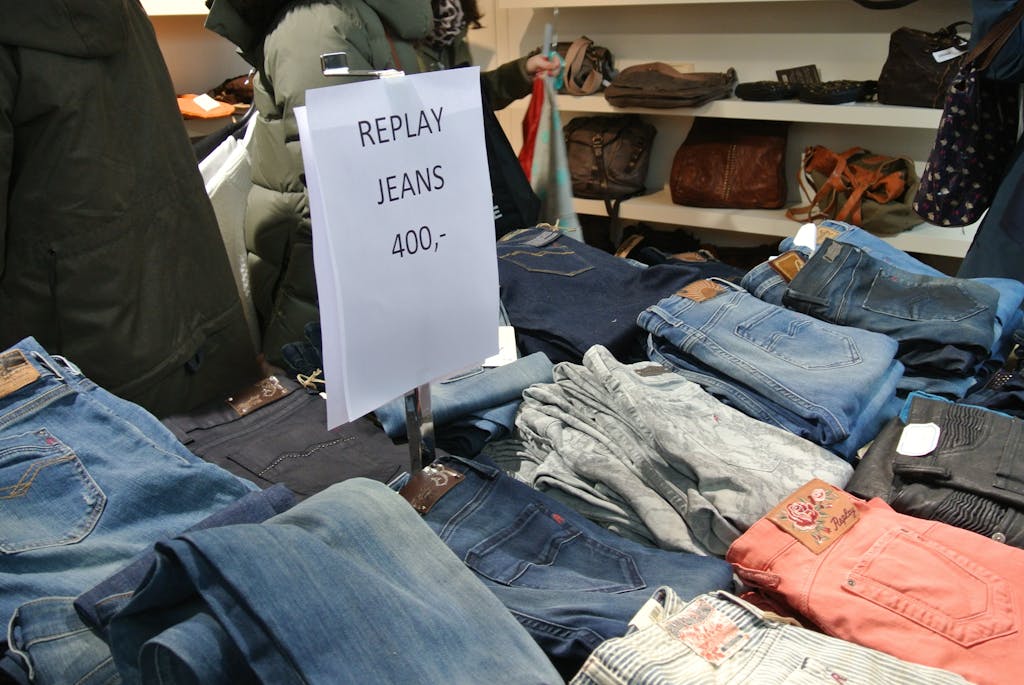 Jeans