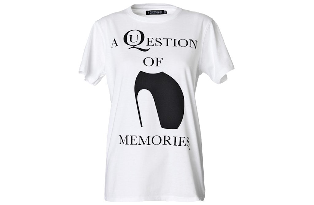 T-shirt fra A Question Of til 360 kr. hos Aquestionof.net/shop. T-shirt fra A Question Of til 360 kr. hos Aquestionof.net/shop.