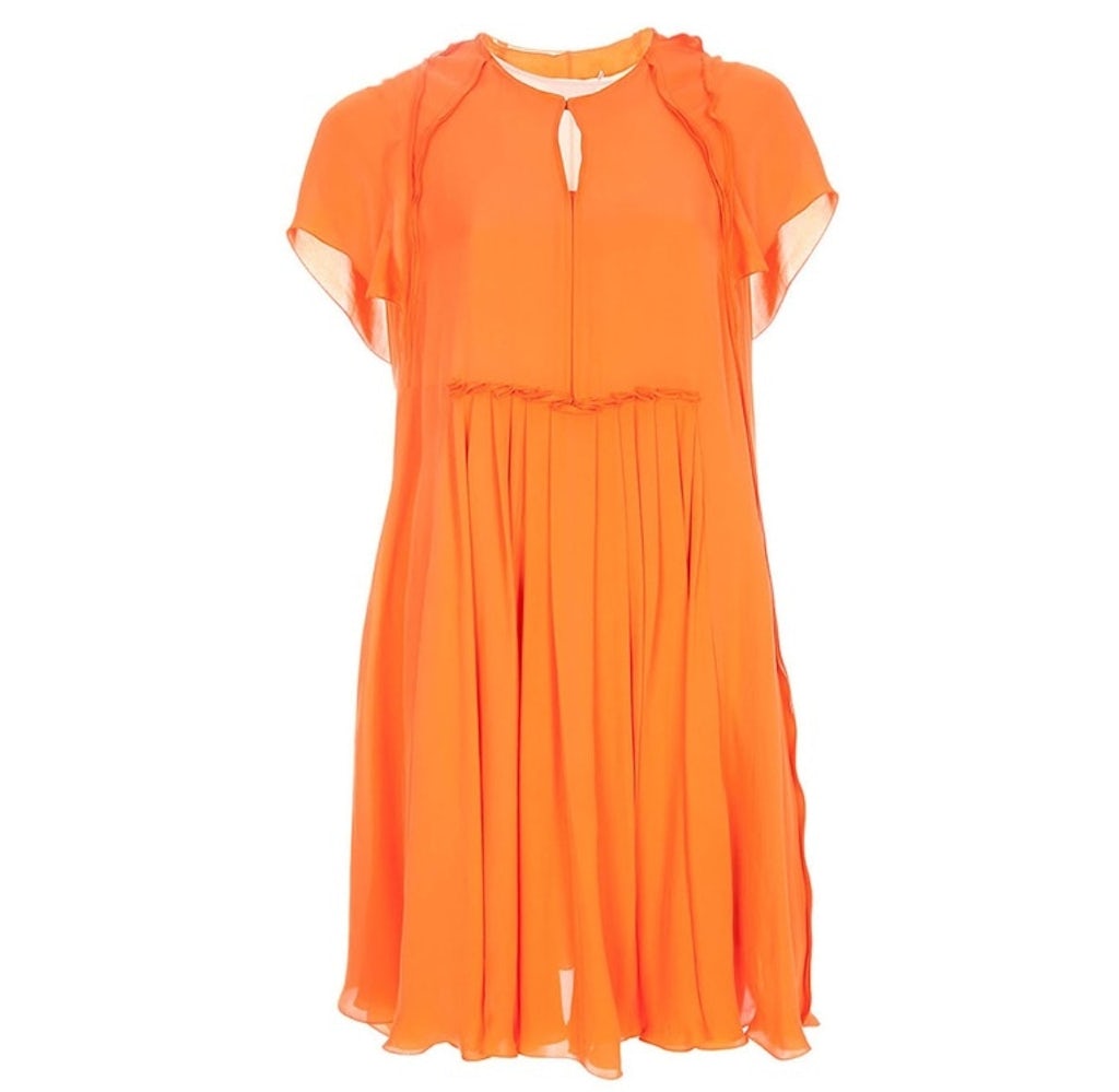 Kjole fra Cacharel til ca. 5.250 kr. hos Farfetch.com. Kjole fra Cacharel til ca. 5.250 kr. hos Farfetch.com.