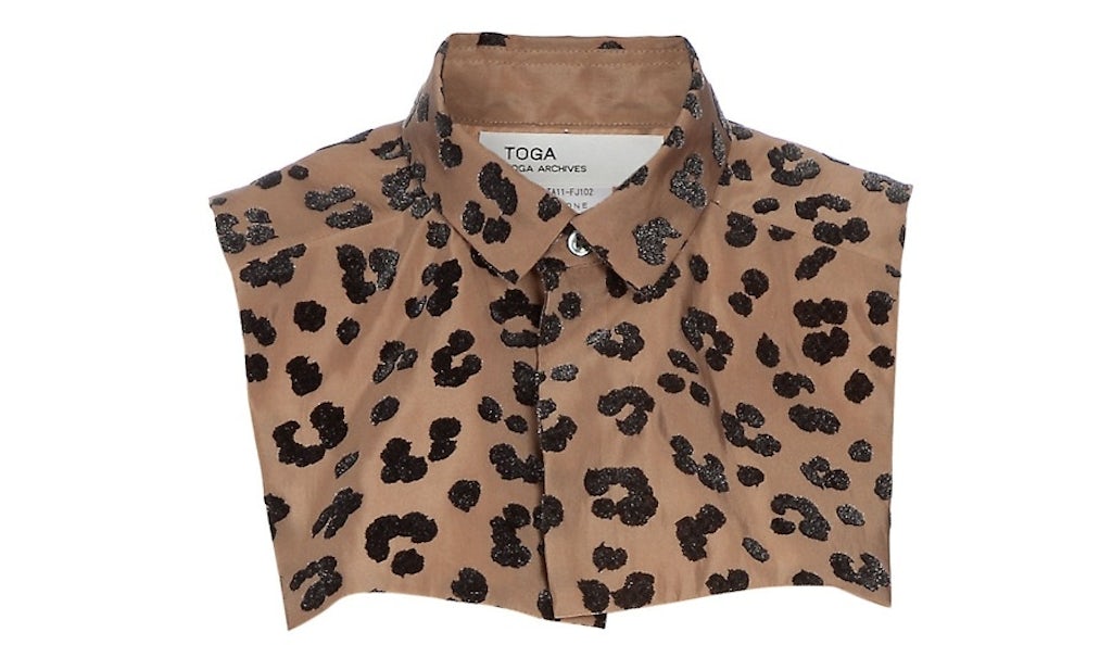Krave fra Toga til 1.930 kr. hos Farfetch.com. Krave fra Toga til 1.930 kr. hos Farfetch.com.