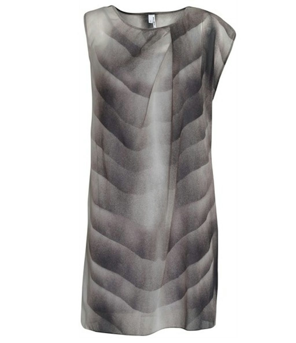 Kjole fra Helmut Lang til 3.000 kr. hos Youheshe.com. Kjole fra Helmut Lang til 3.000 kr. hos Youheshe.com.