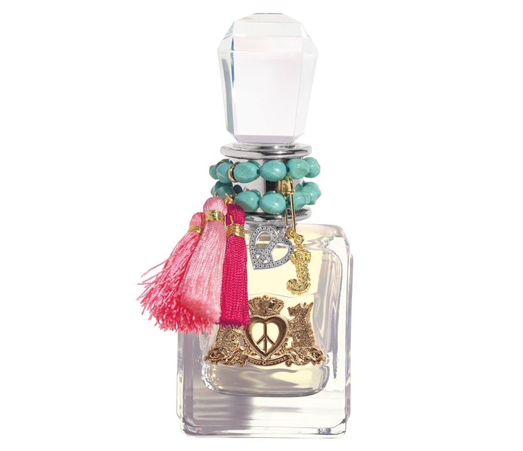 Årets design: Peace, love & Juicy Couture fra Juicy Couture til 550 kr. for 50 ml. Årets design: Peace, love & Juicy Couture fra Juicy Couture til 550 kr. for 50 ml.
