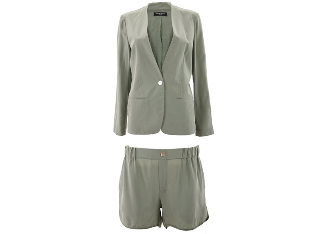 Blazer fra Bruuns Bazaar til 1.499 kr. og shorts fra Bruuns Bazaar til 999 kr. hos tar... Blazer fra Bruuns Bazaar til 1.499 kr. og shorts fra Bruuns Bazaar til 999 kr. hos tar...