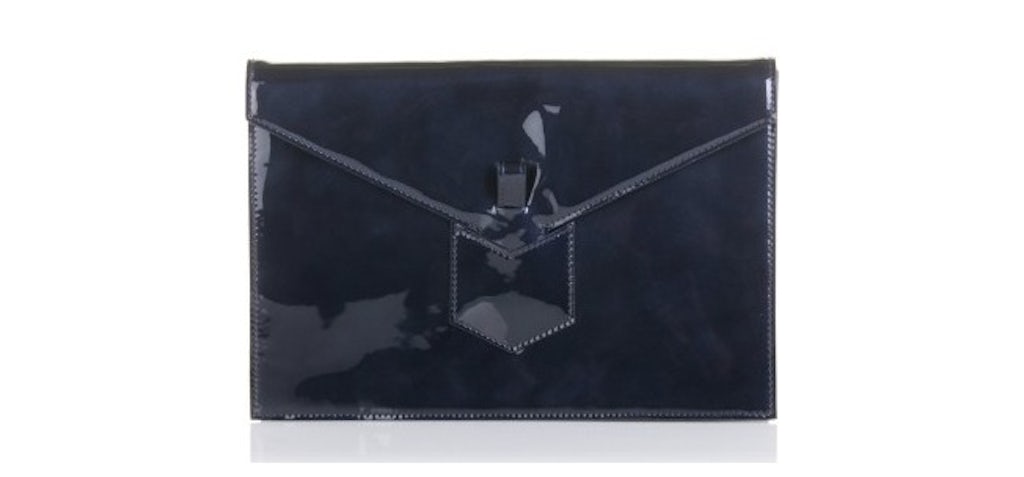 Clutch fra Yves Saint Laurent til ca. 3.695 kr. hos Mytheresa.com. Clutch fra Yves Saint Laurent til ca. 3.695 kr. hos Mytheresa.com.