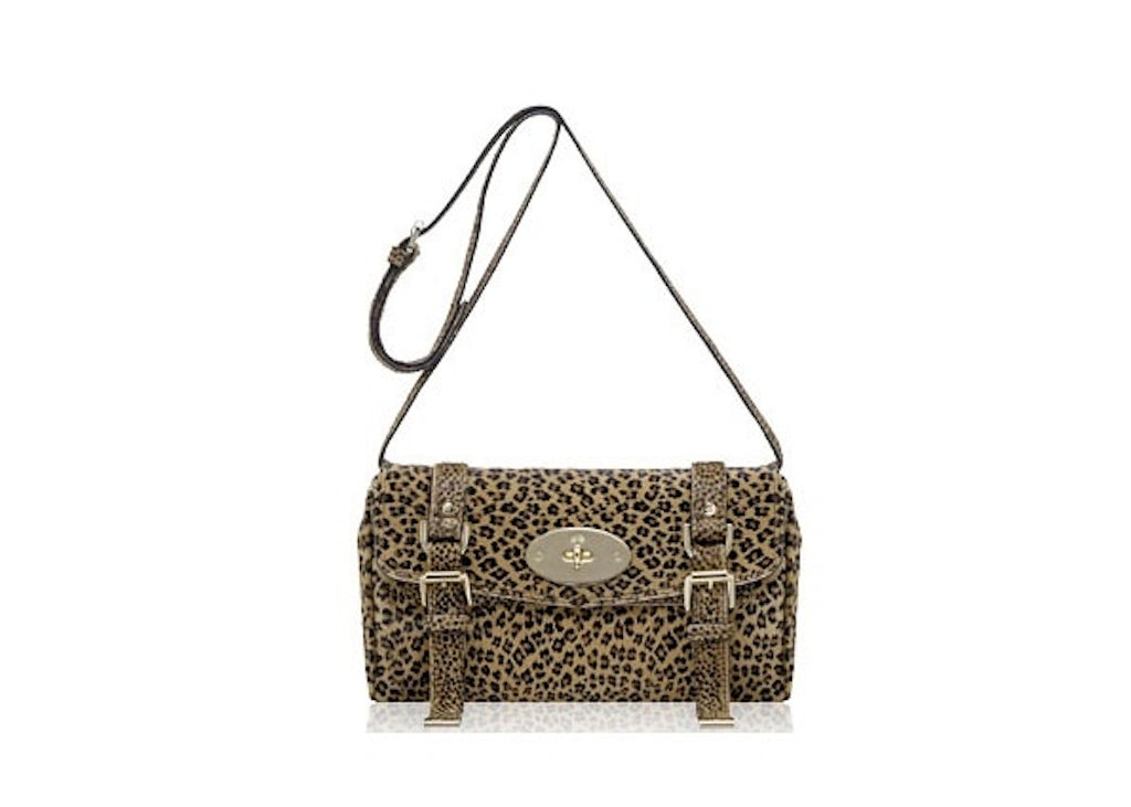 Taske fra Mulberry til ca. 8.550 kr. hos Mulberry.com. Taske fra Mulberry til ca. 8.550 kr. hos Mulberry.com.