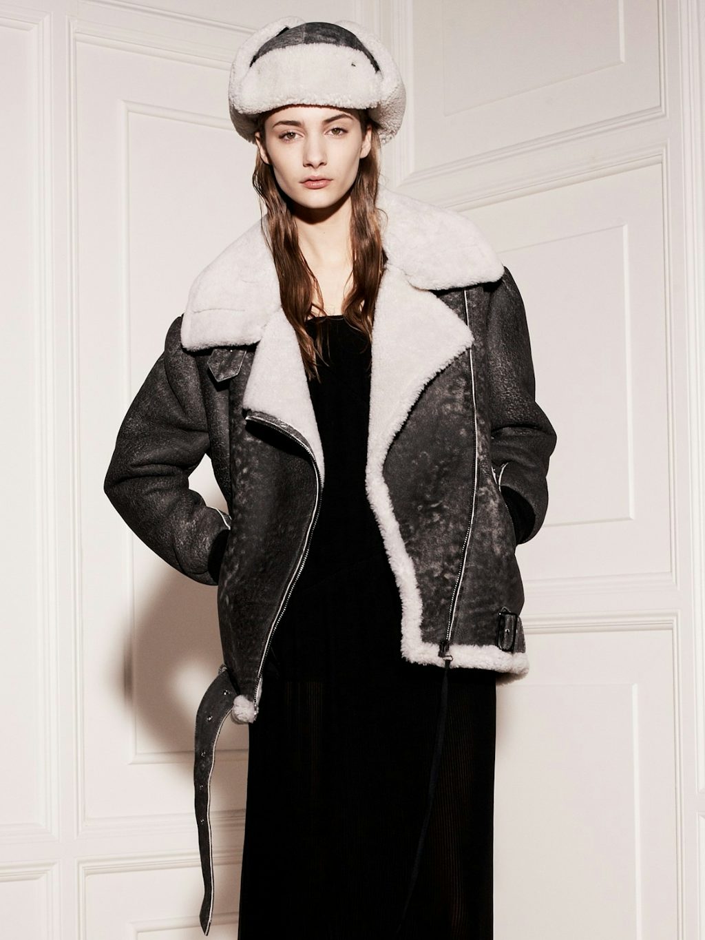 Jakke fra Acne til 9.995 kr. hos Acnestudios.com. Jakke fra Acne til 9.995 kr. hos Acnestudios.com.