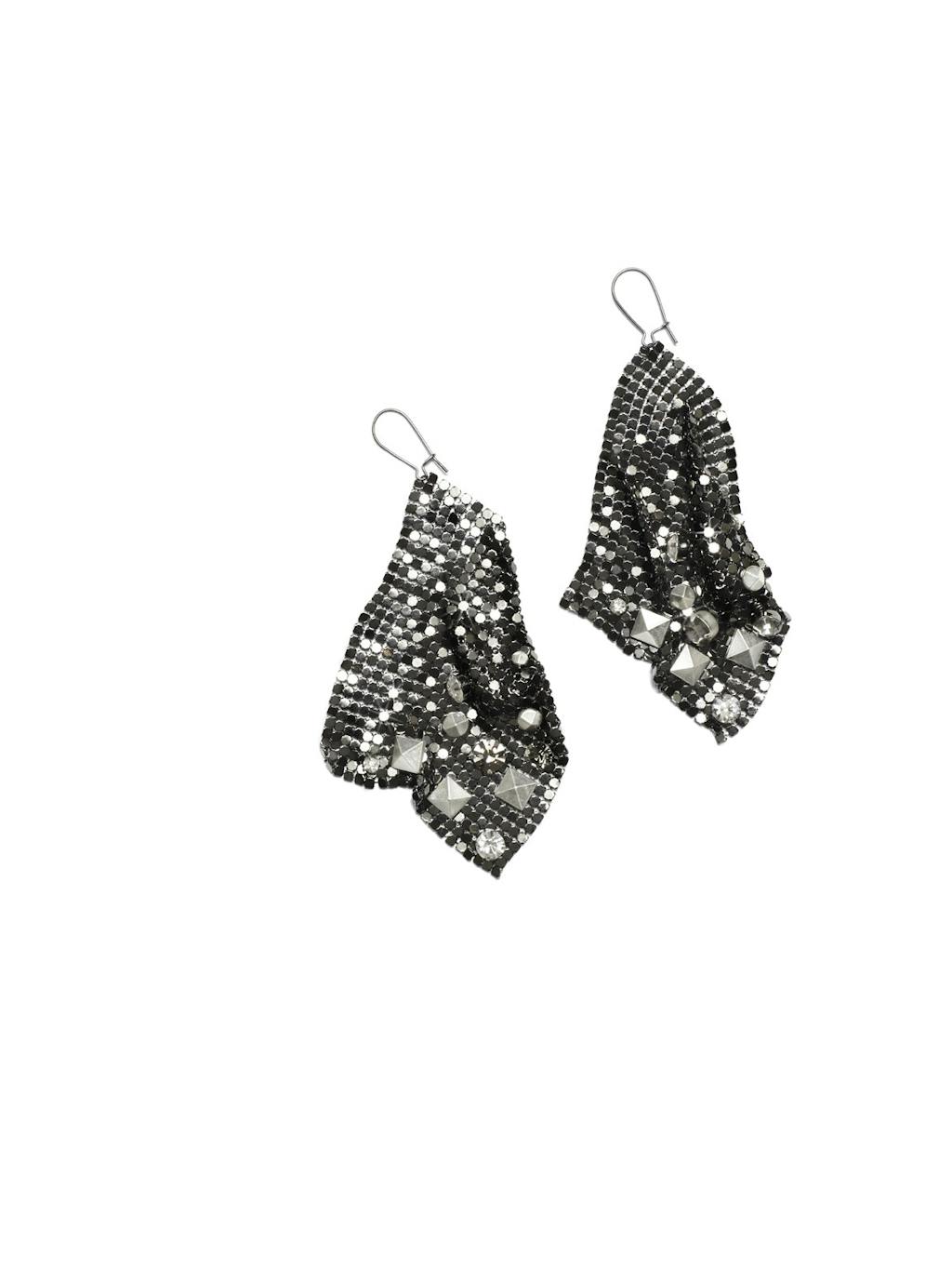 Øreringe fra Jimmy Choo for H&M til 179 kr.