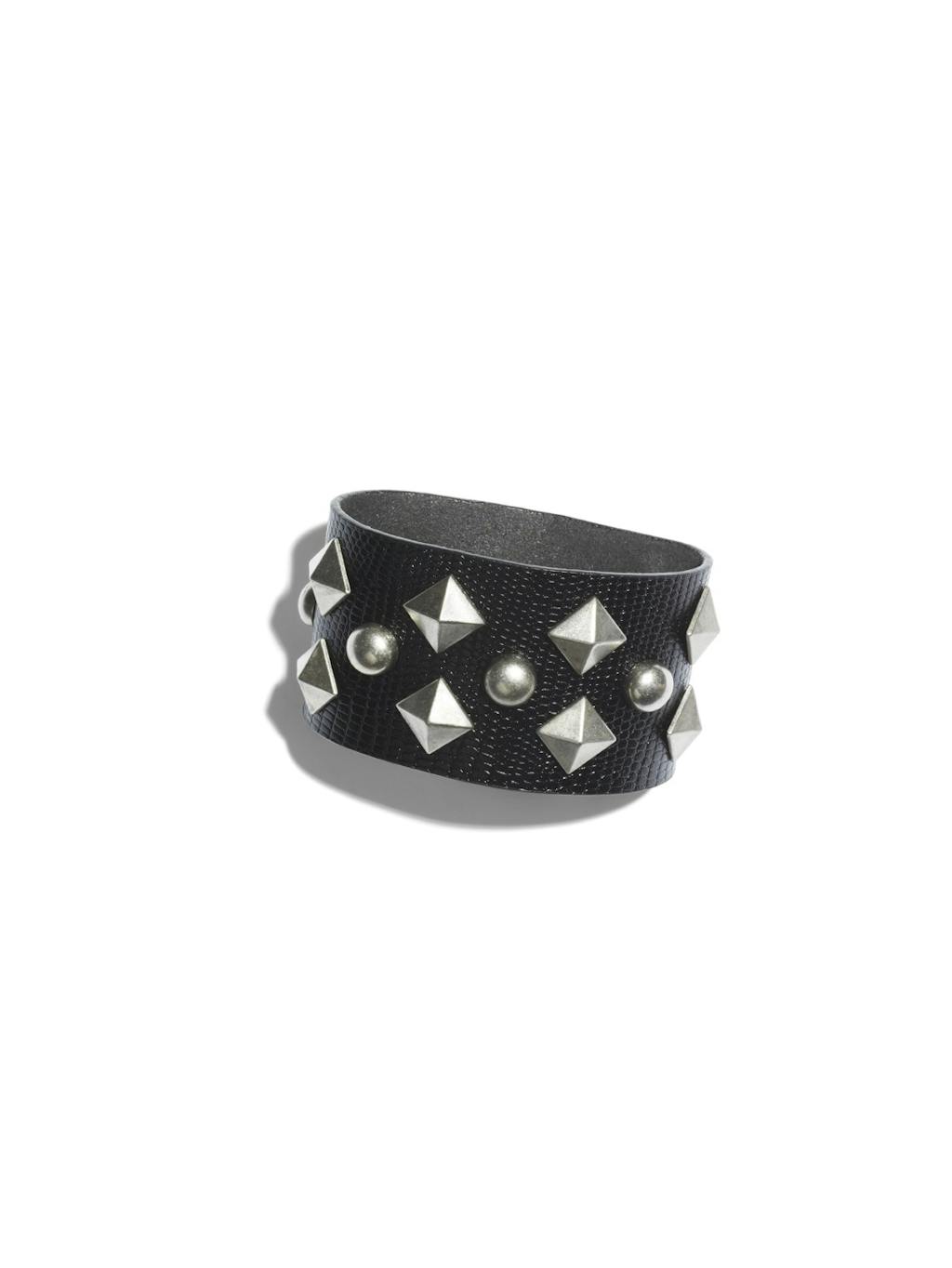 Armbånd fra Jimmy Choo for H&M til 249 kr.