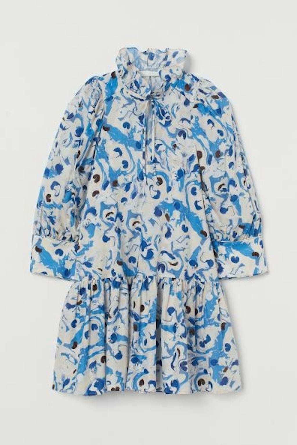 Smuk kjole fra h&m med blå detaljer