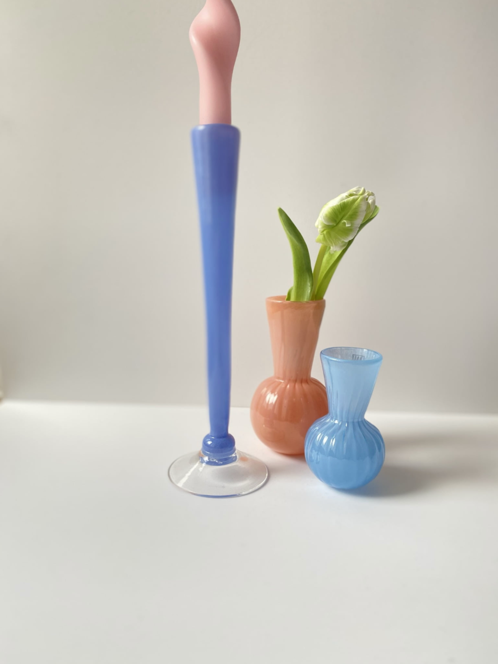 REMIX-by-Sofie Blå glas lysestage.