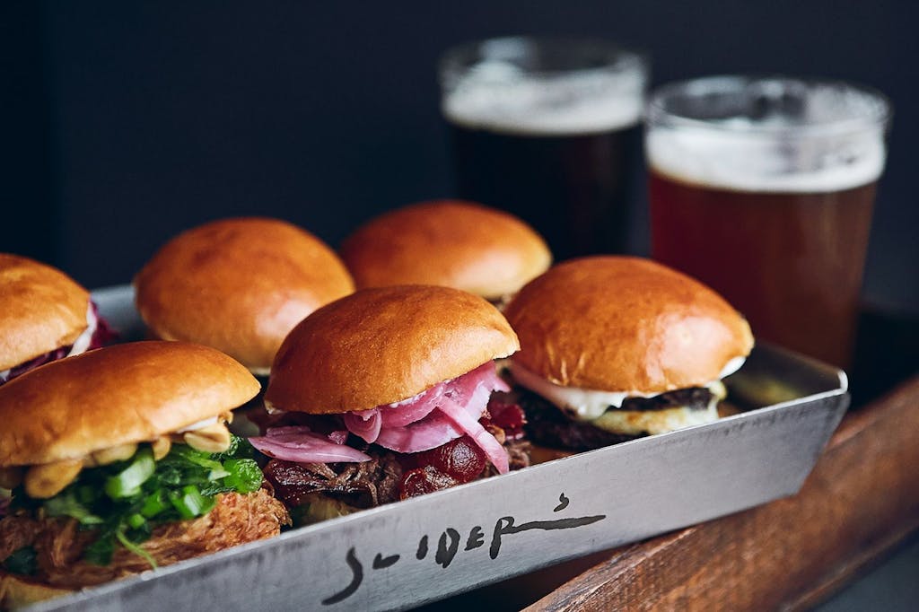 Burger i København De 10 bedste burgerrestauranter costume.dk