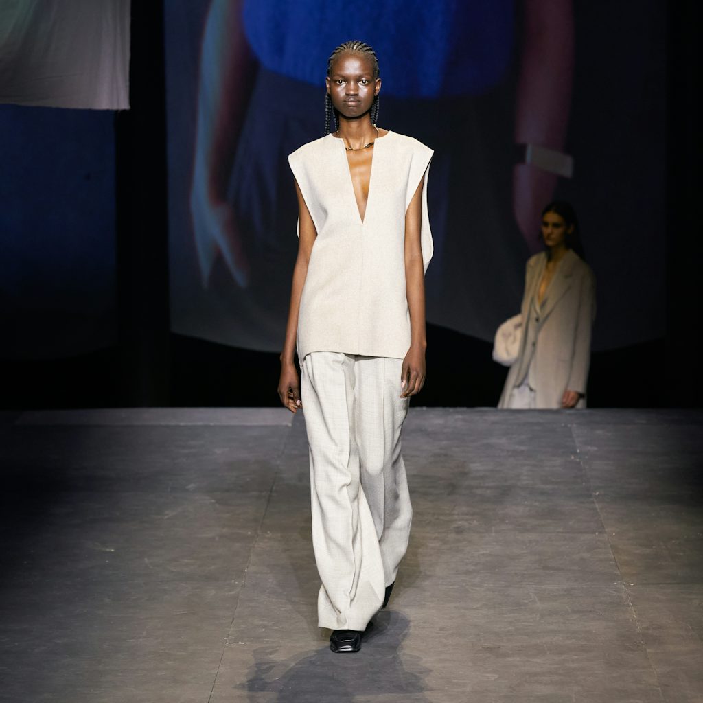 COS-AW21-001