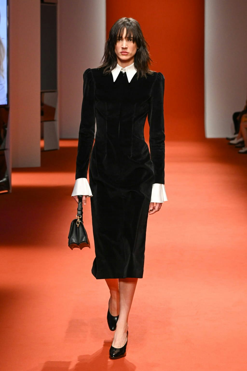 tods-italian-beauty-fw22-23-look41-13e0e9