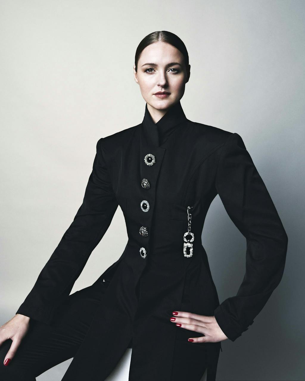 COSTUME Renate Reinsve