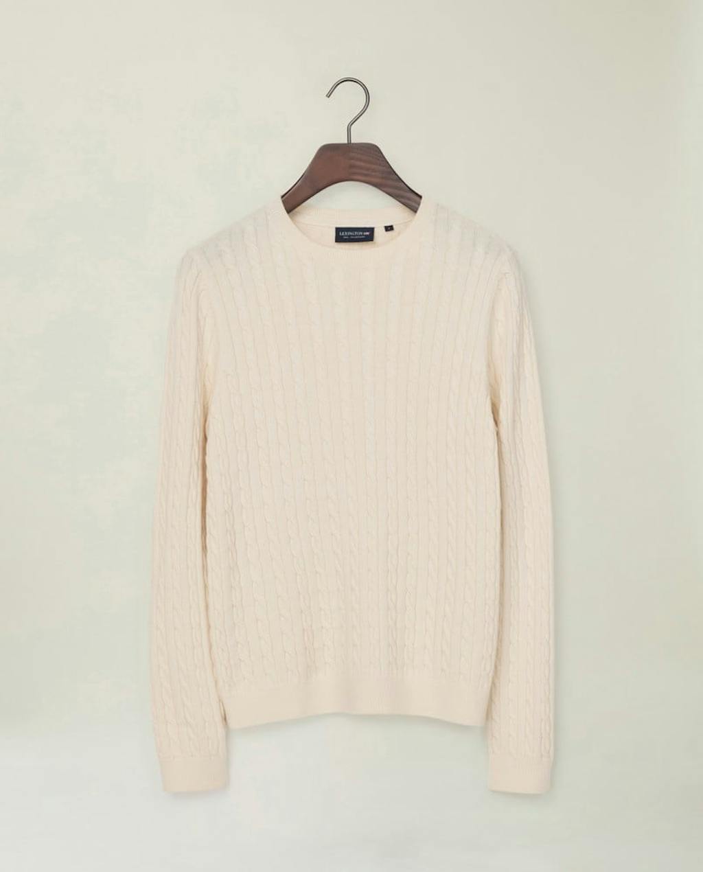 Kabelstrikket genser i merinoullblanding