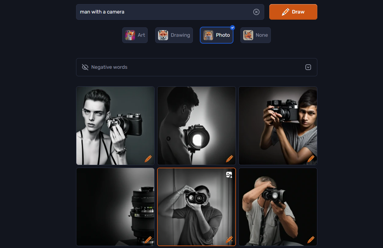 Du får et utvalg bilder å velge mellom, og du kan oppskalere og laste ned de bildene du vil ha.