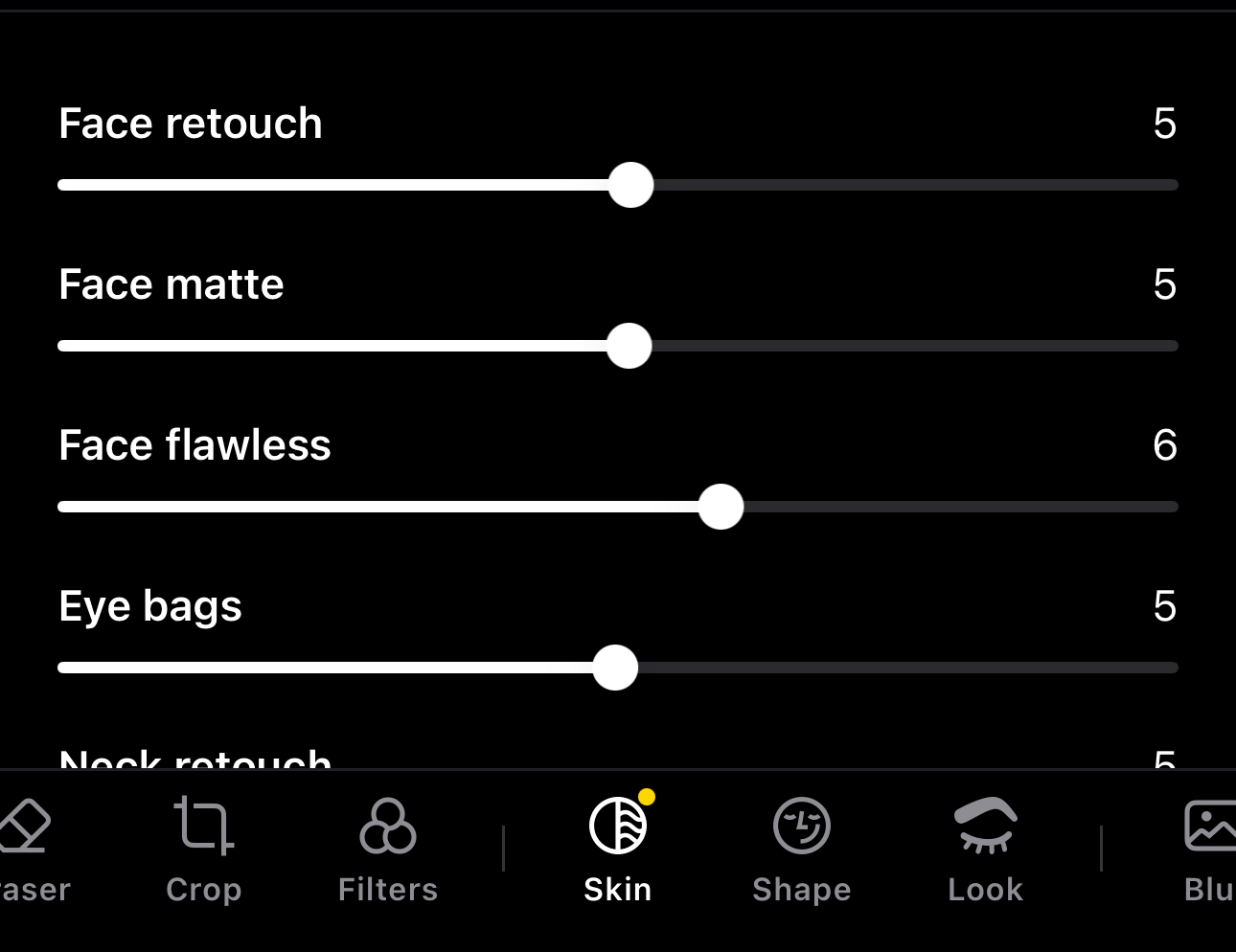 Ansigtet kan optimeres i detaljer i menuen Skin.