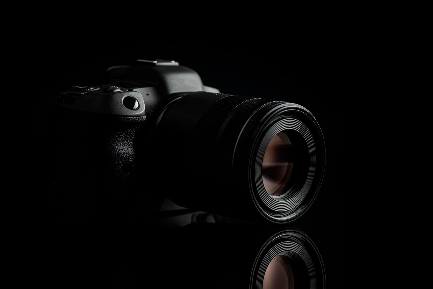 Tulevina viikkoina esitellään kolme erittäin kiinnostavaa kamerauutuutta.