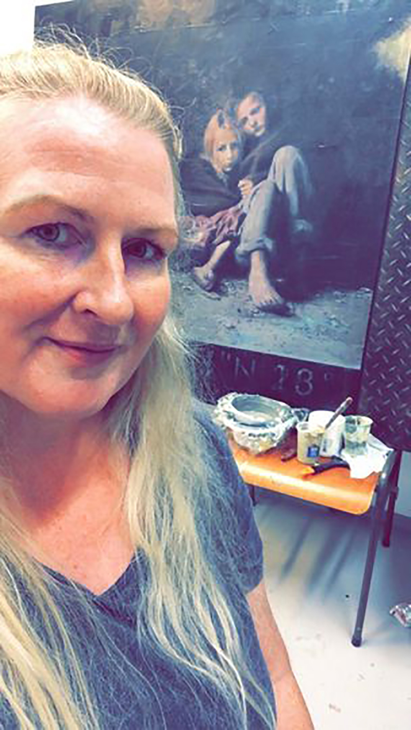 Ingvild Bolme yhdistelee teoksissaan valokuvausta ja maalaustaidetta.