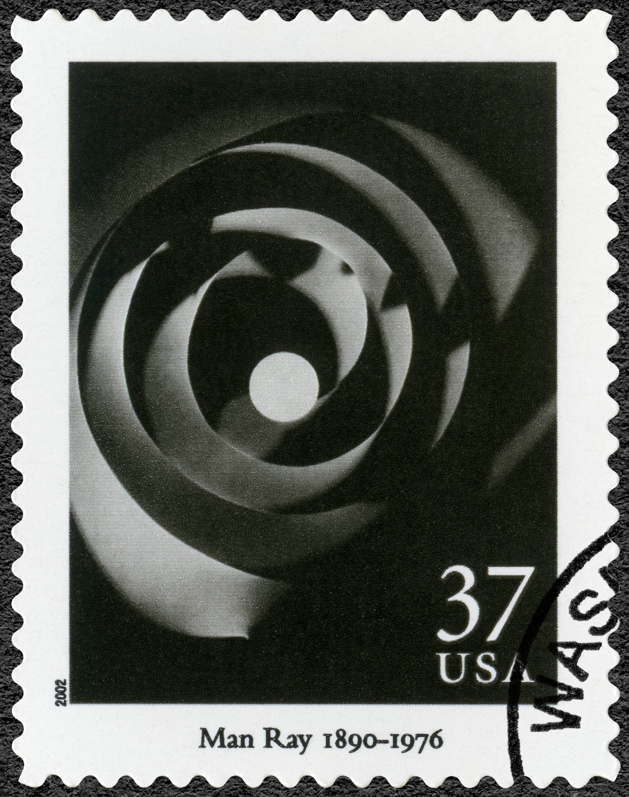 Kautta aikojen kalleimmalla myyty valokuva on Man Rayn ottama.