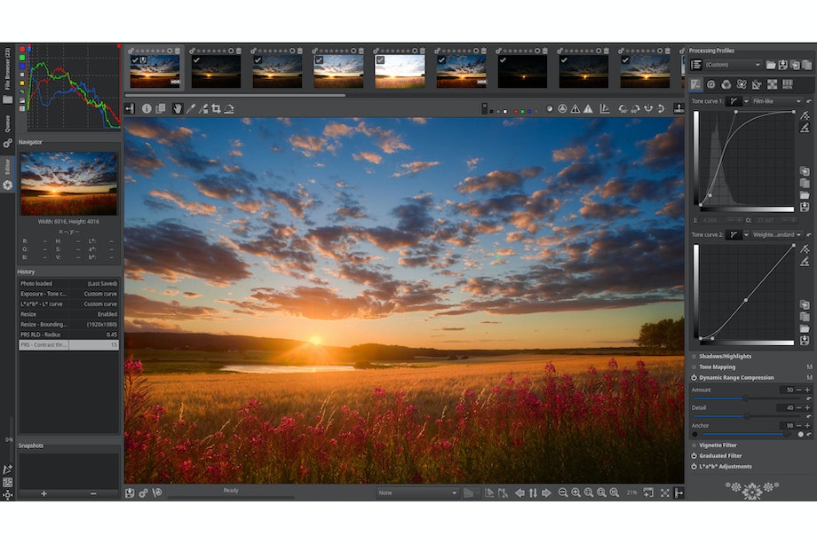 Rawtherapee-ohjelmassa voi muuntaa raakatiedostoja sekä käsitellä kuvia monipuolisesti.