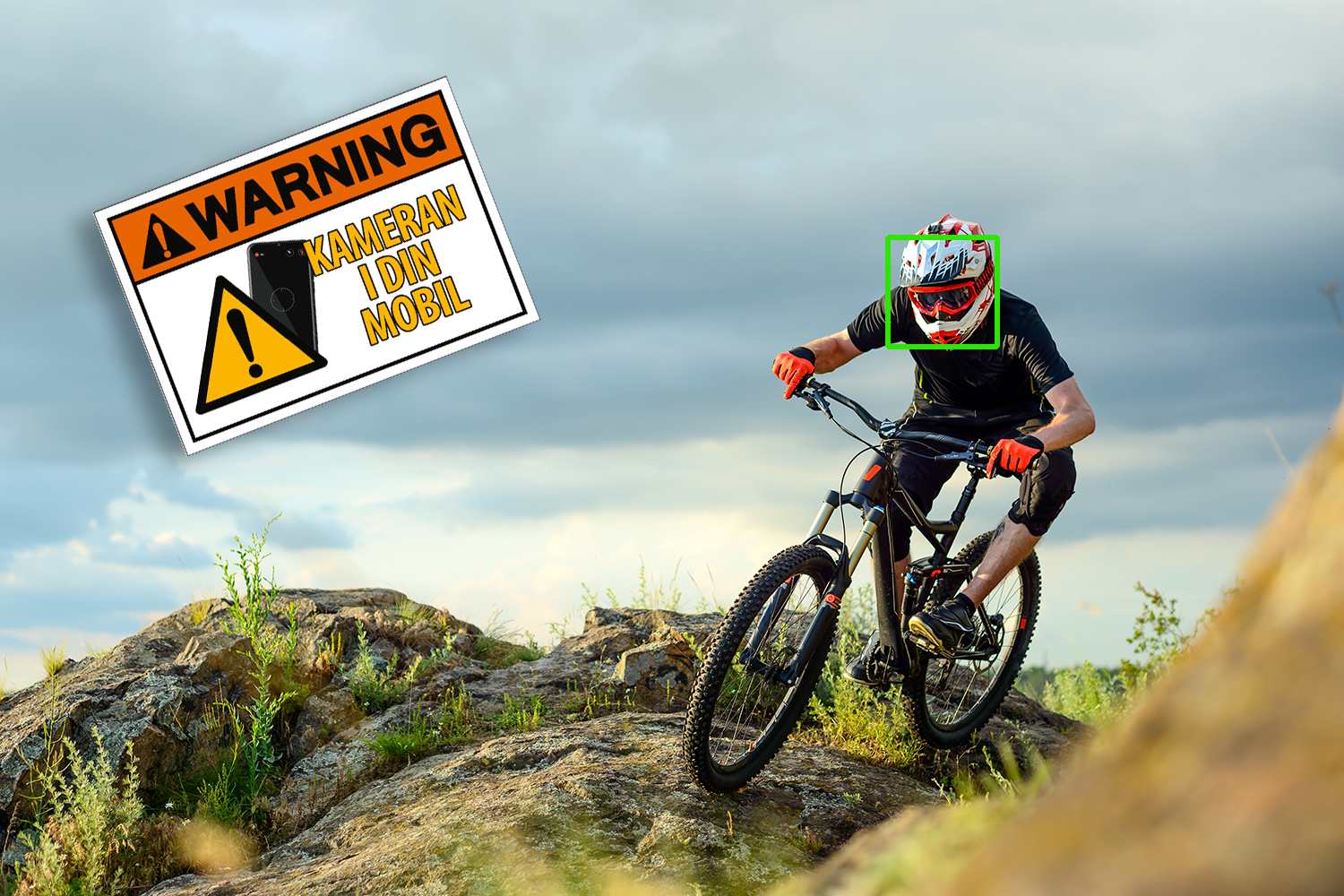 Mountainbikes med fokusfält på hjälmen.