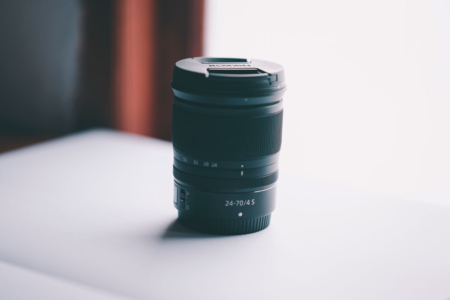 Du får et alsidigt allround-objektiv, hvis du går efter en brændvidde på 24-70 mm.