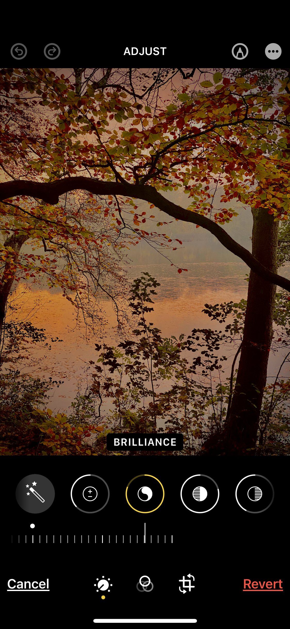 Slik redigerer du bilder i iPhone-appen Bilder.