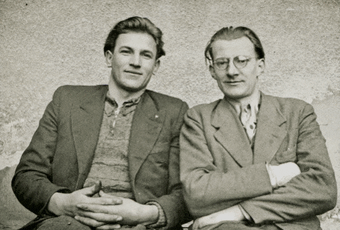 Bild ändras från svartvitt till färg.