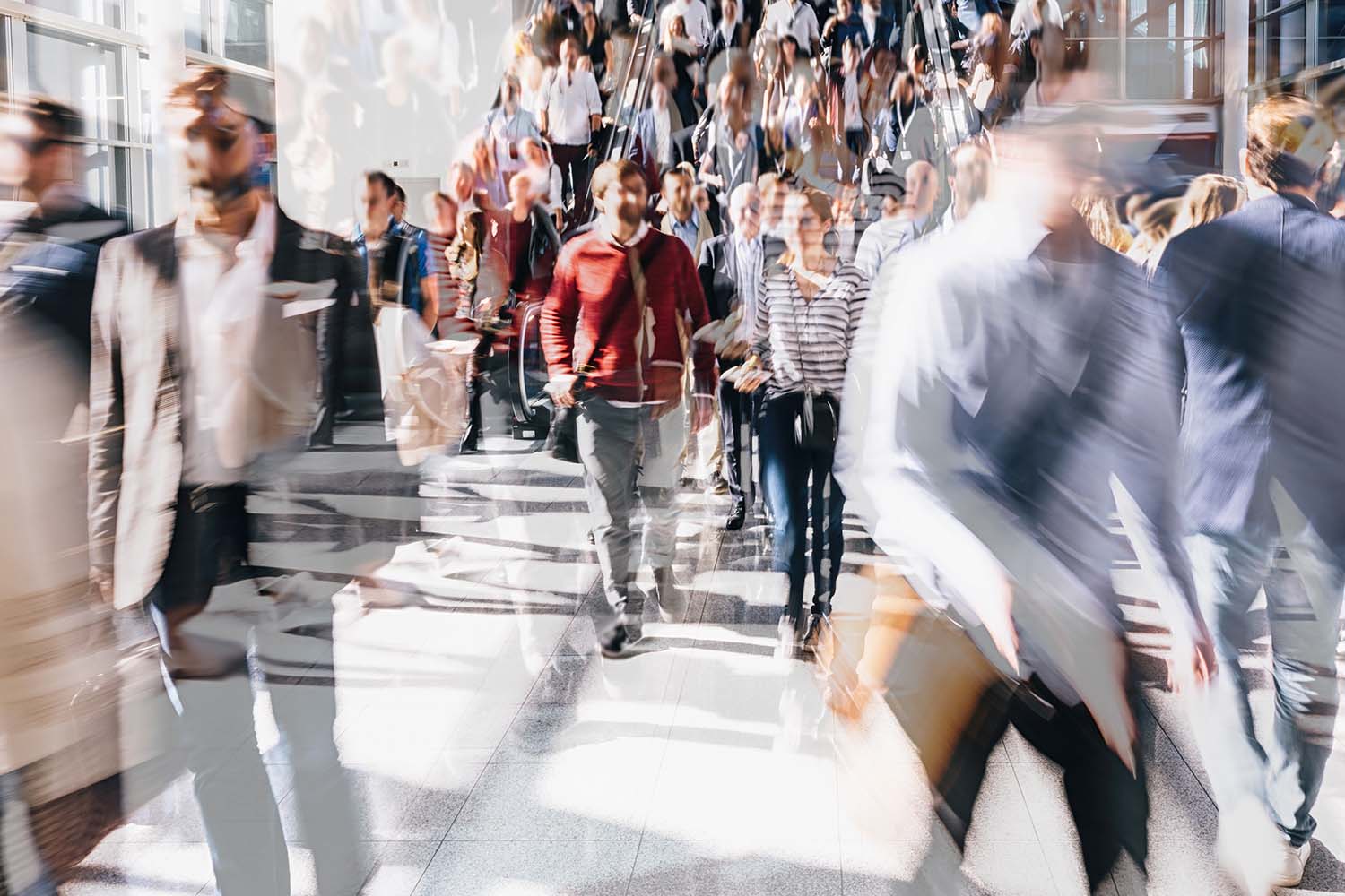 Menneskemylder fotografert med lang lukkertid.