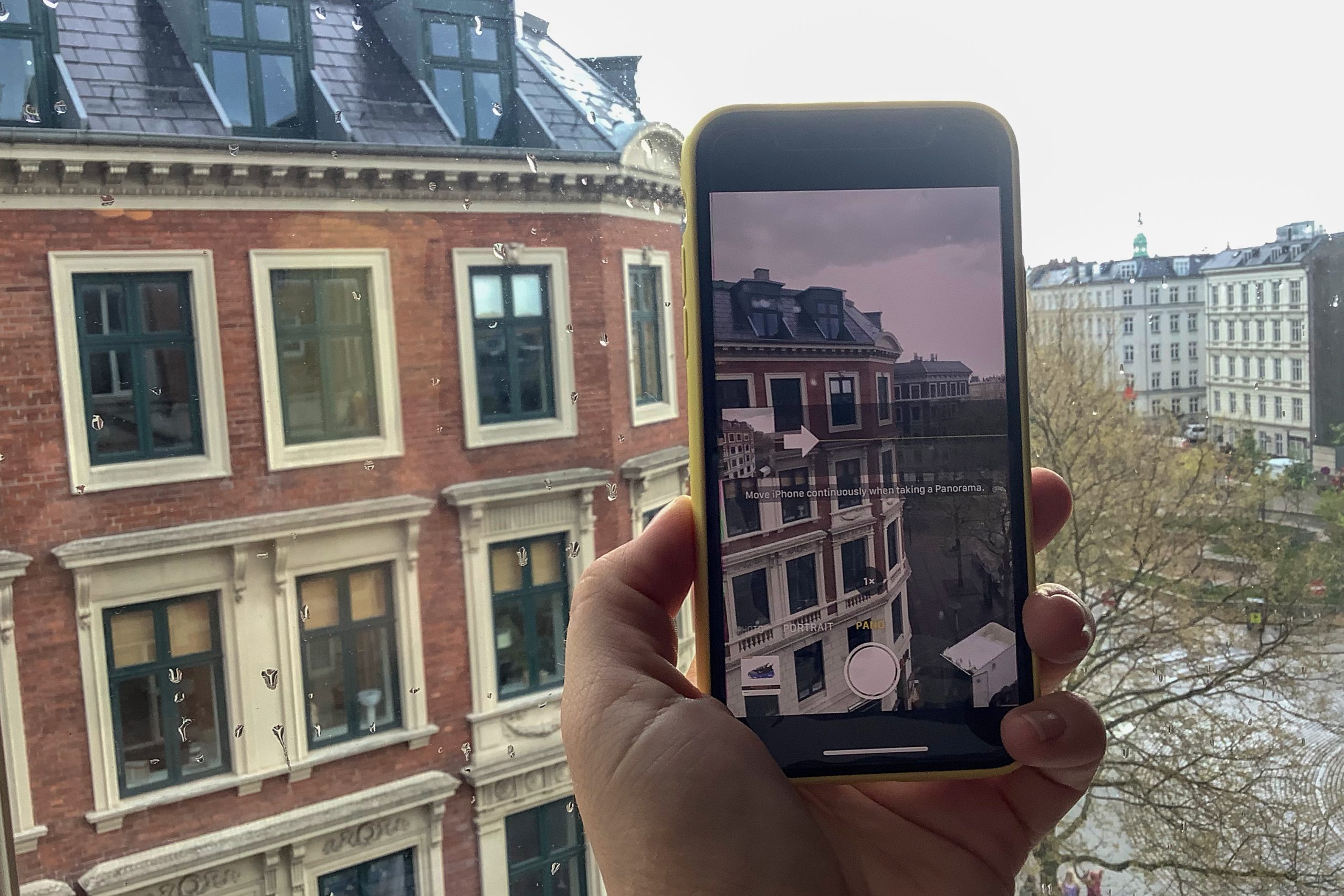 iPhone, jossa panoraamatoiminto