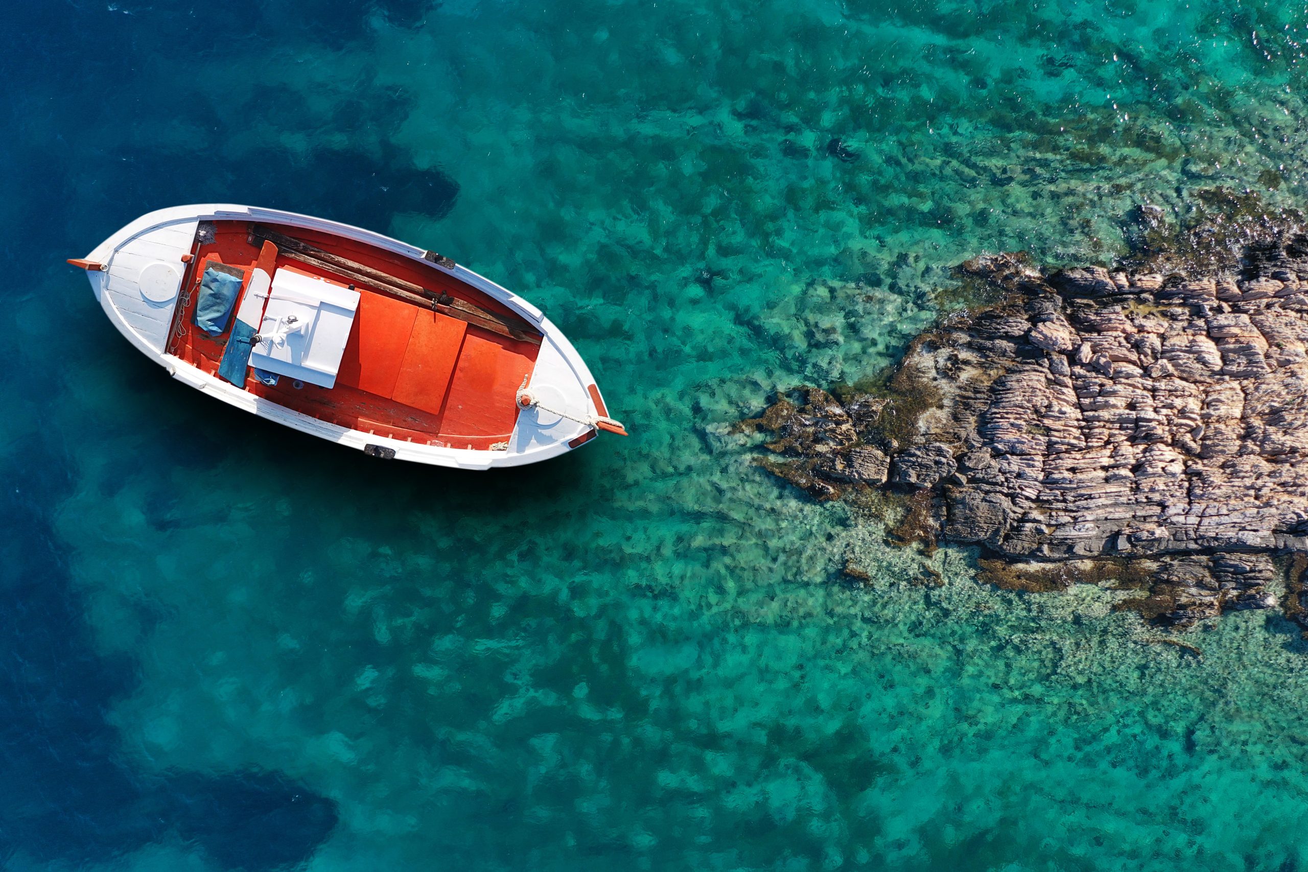 oranssi vene turkoosi rantavesi