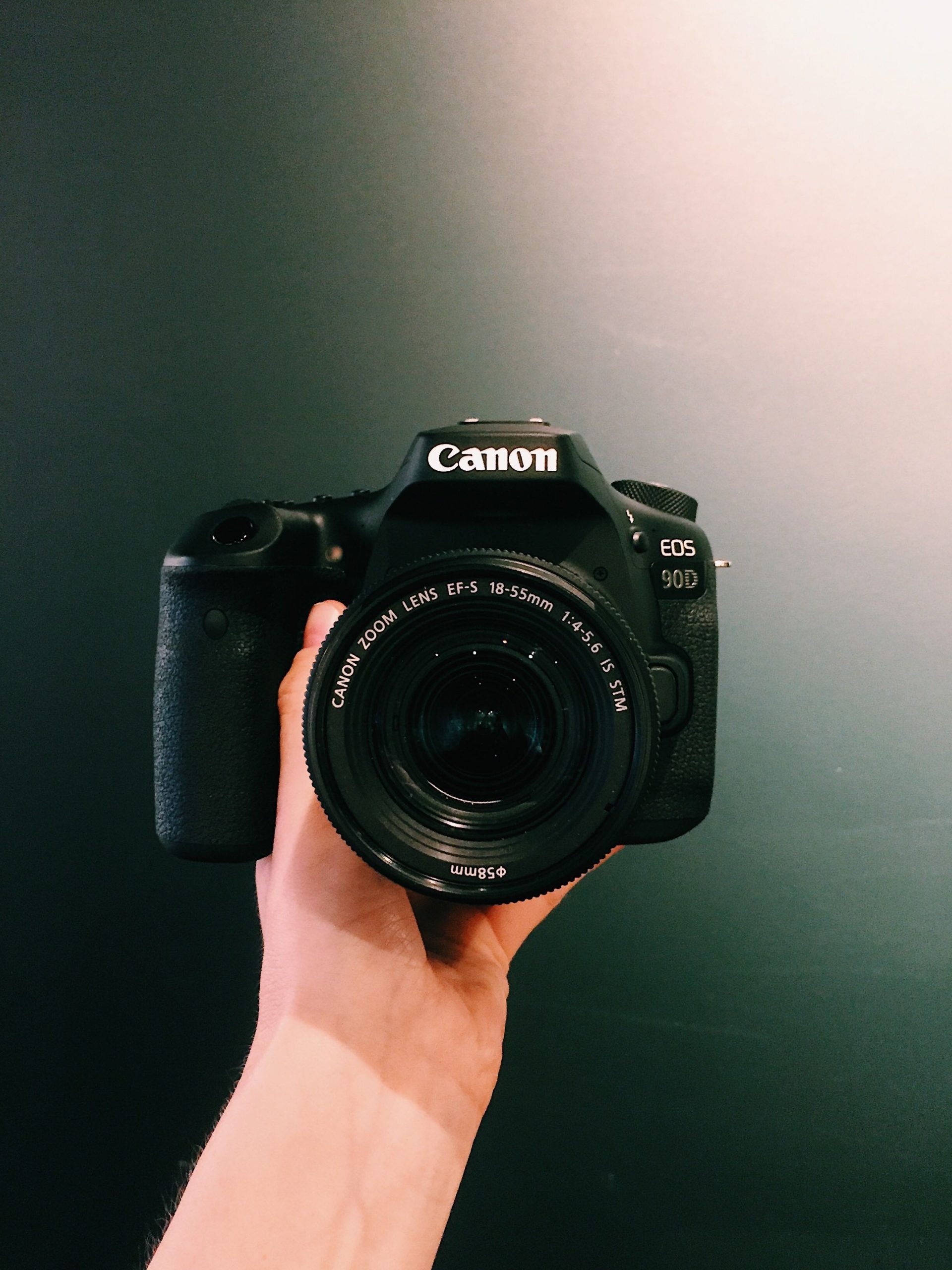 Canon EOS 90D