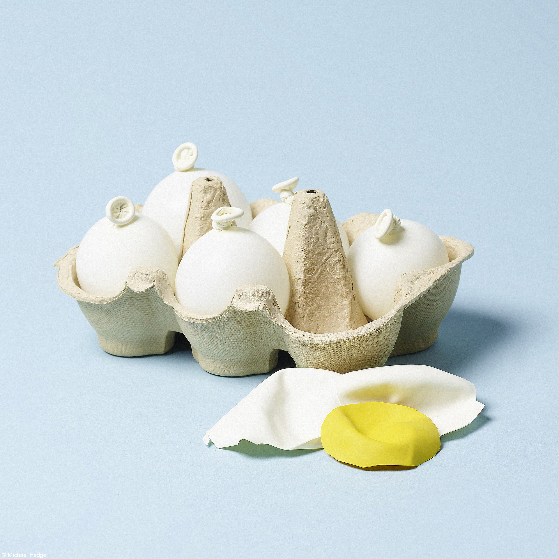 Billedet hedder Broken Egg