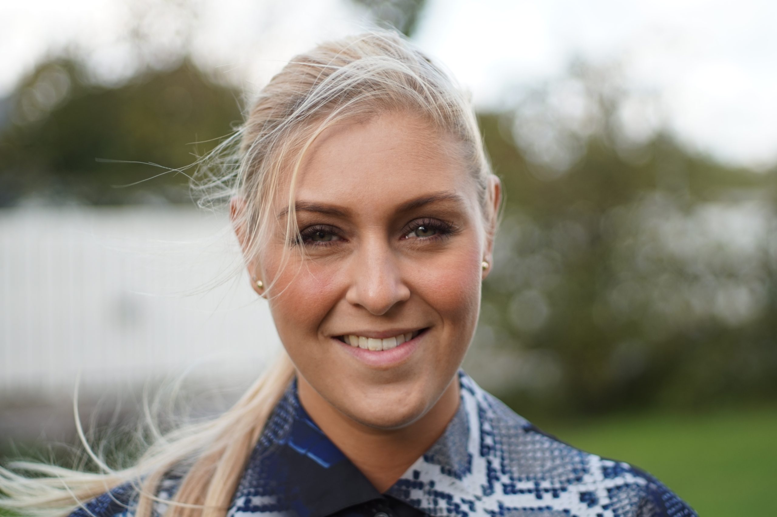 Ta snygga porträtt med gamla gluggar