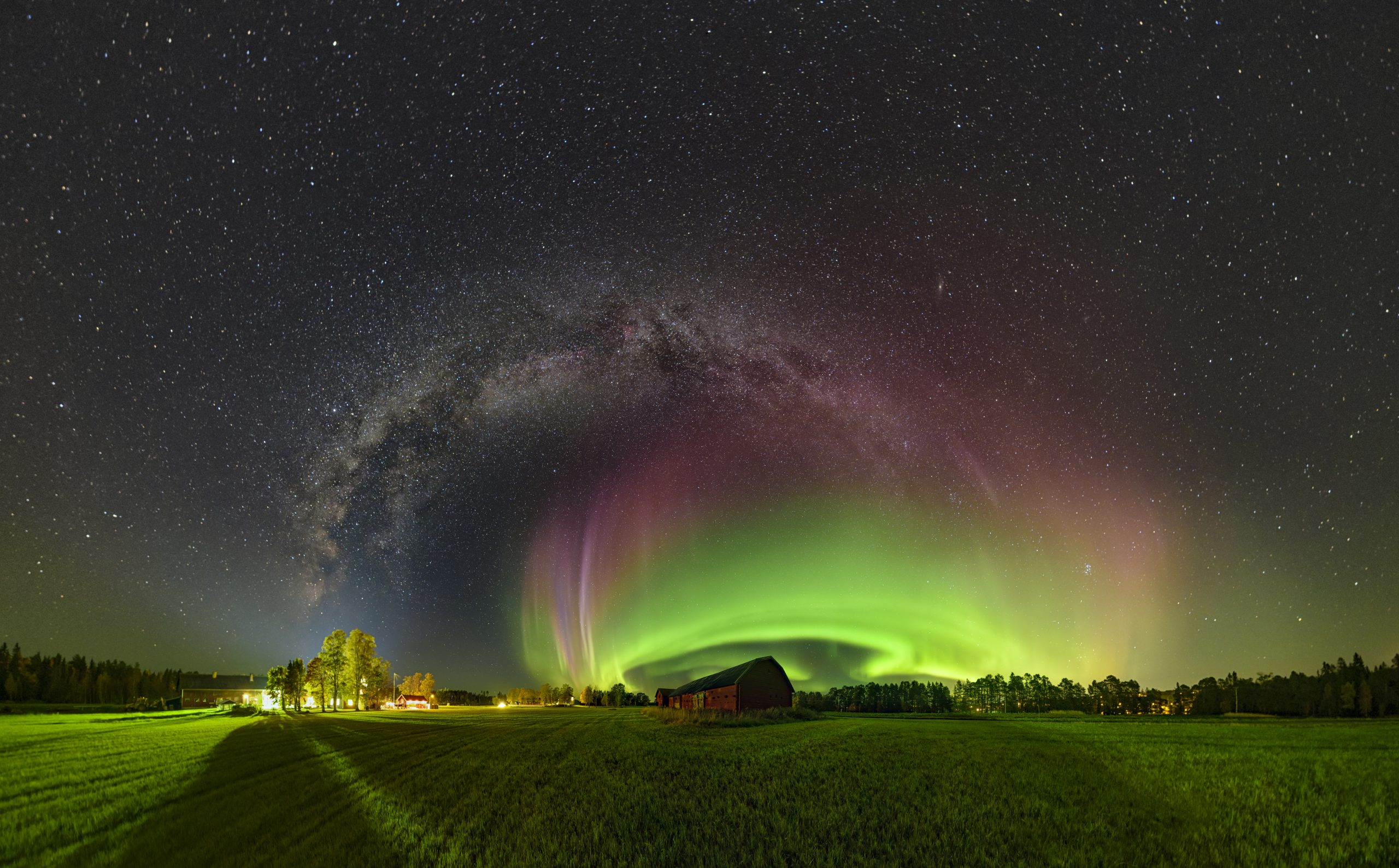 Astrofotograf stjernehimmel nordlys melkeveien