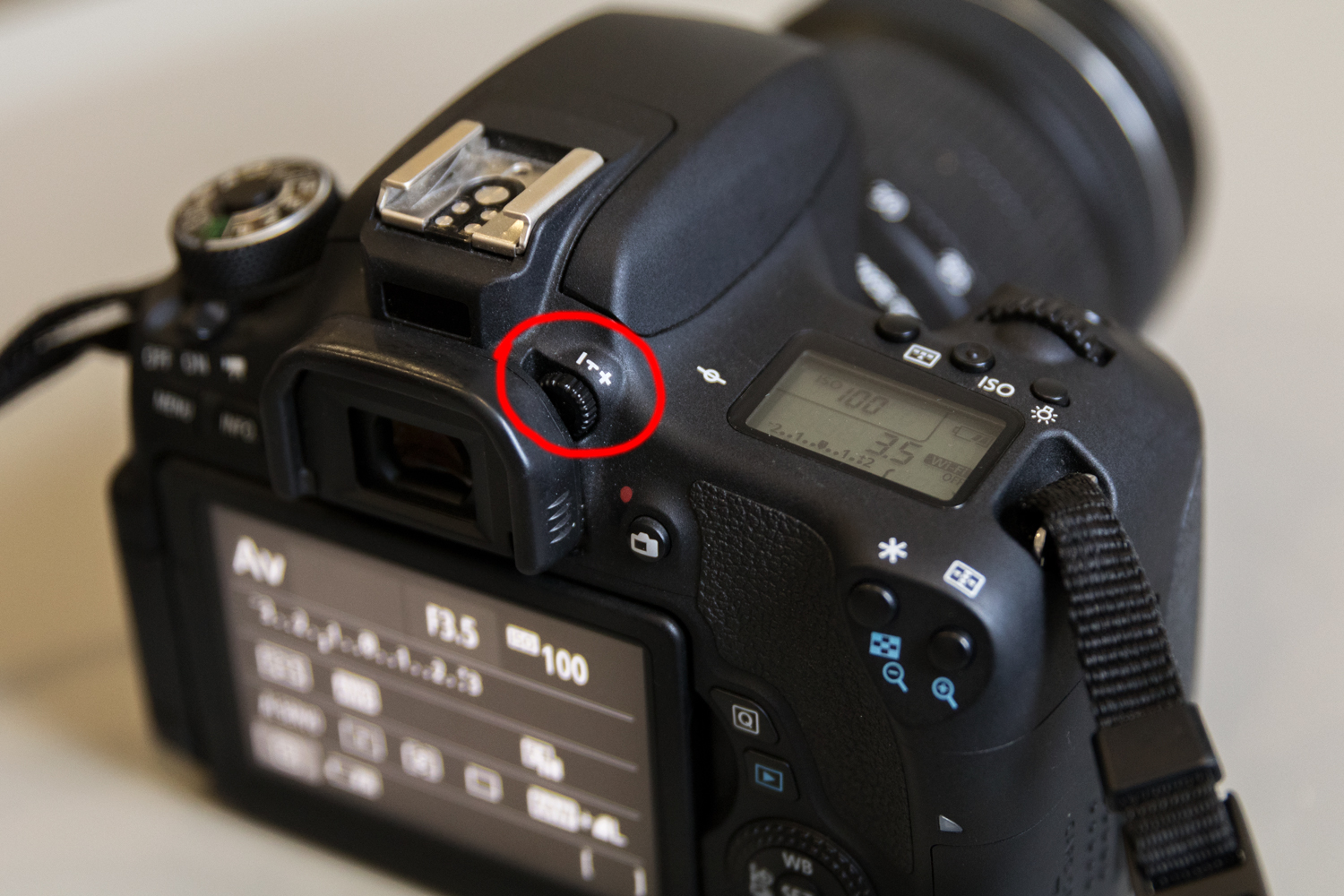 Diopterjusteringen på et Canon EOS 760D