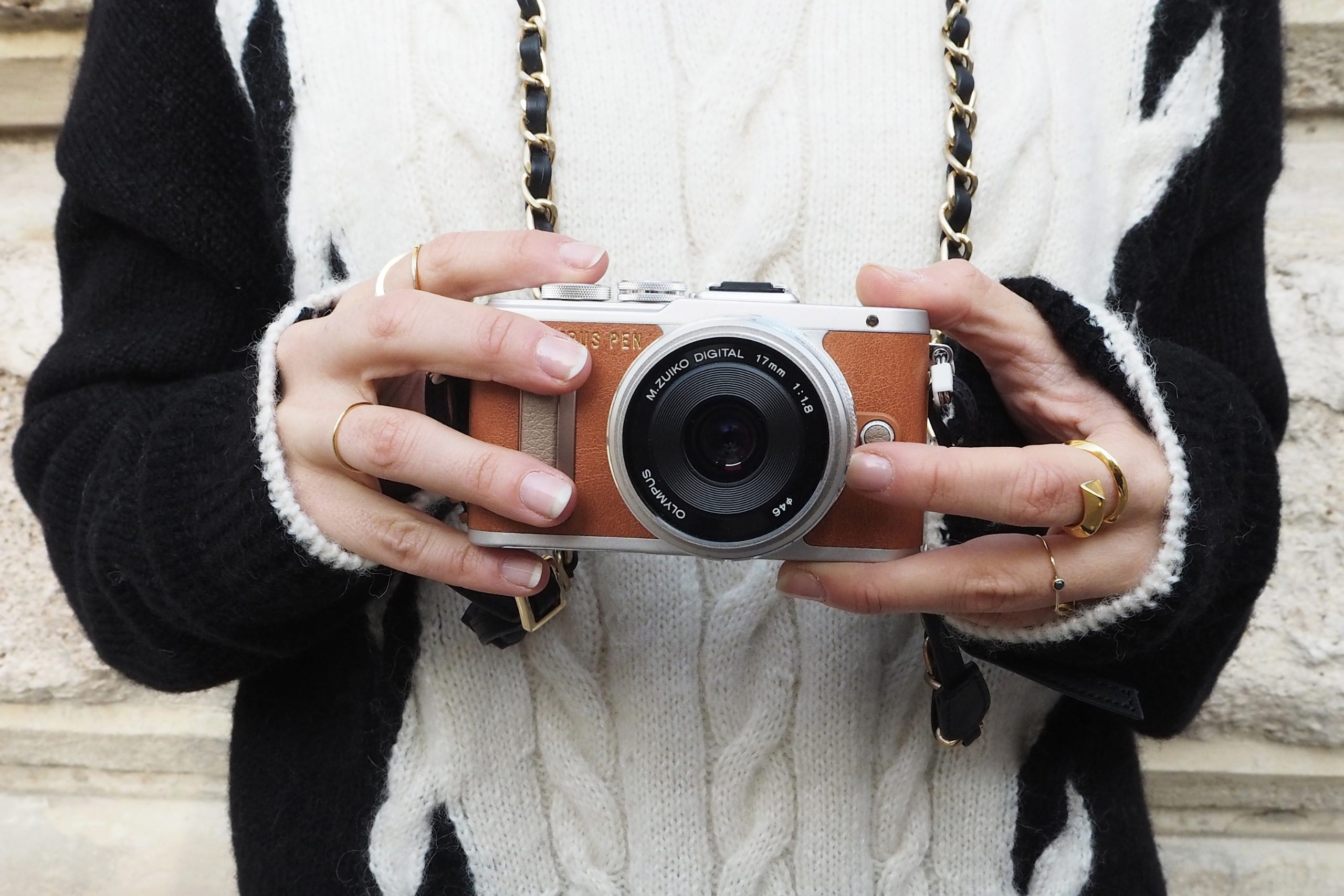 Olympus OM-D E-M10 systemkamera