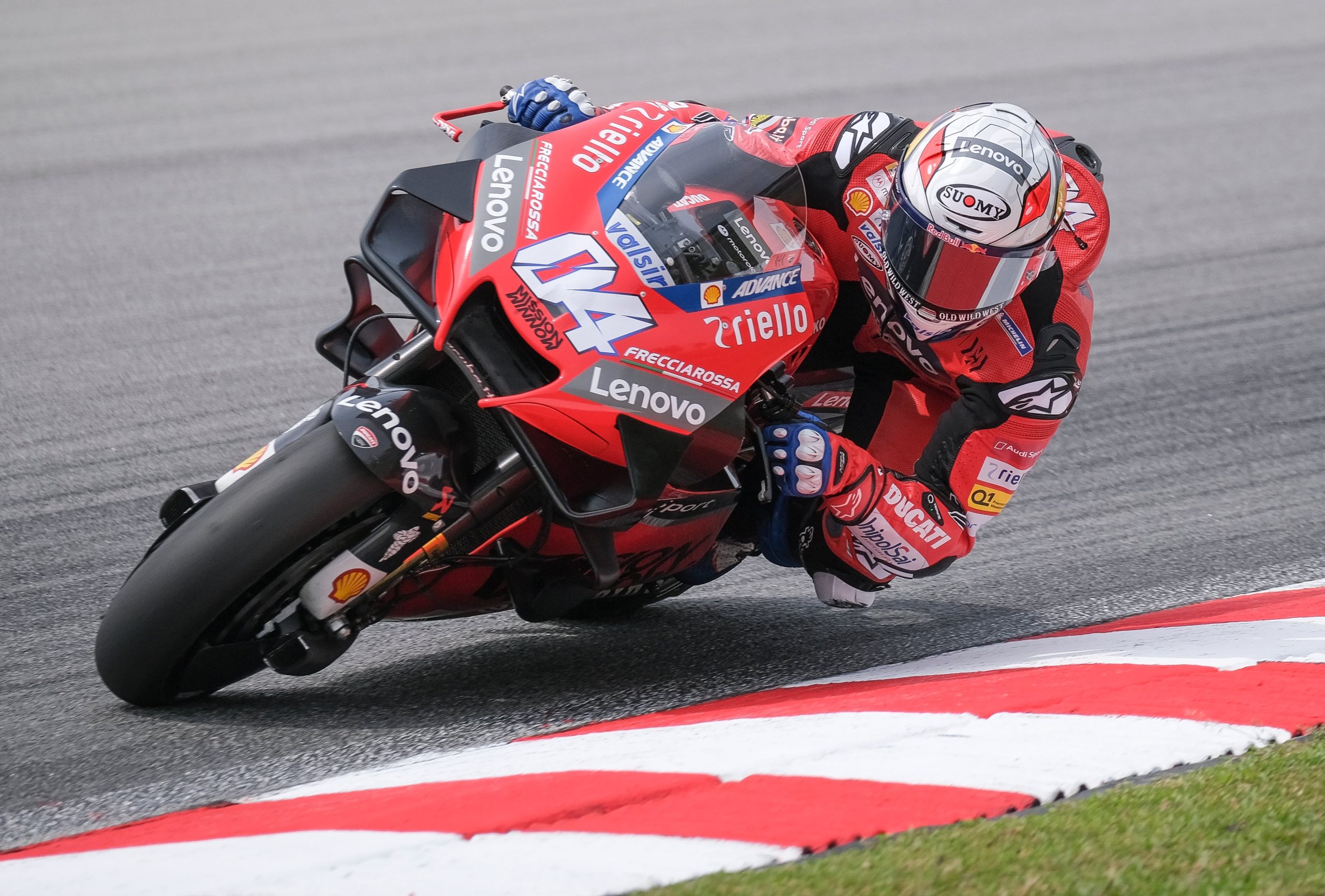 Motorcykel i høj fart