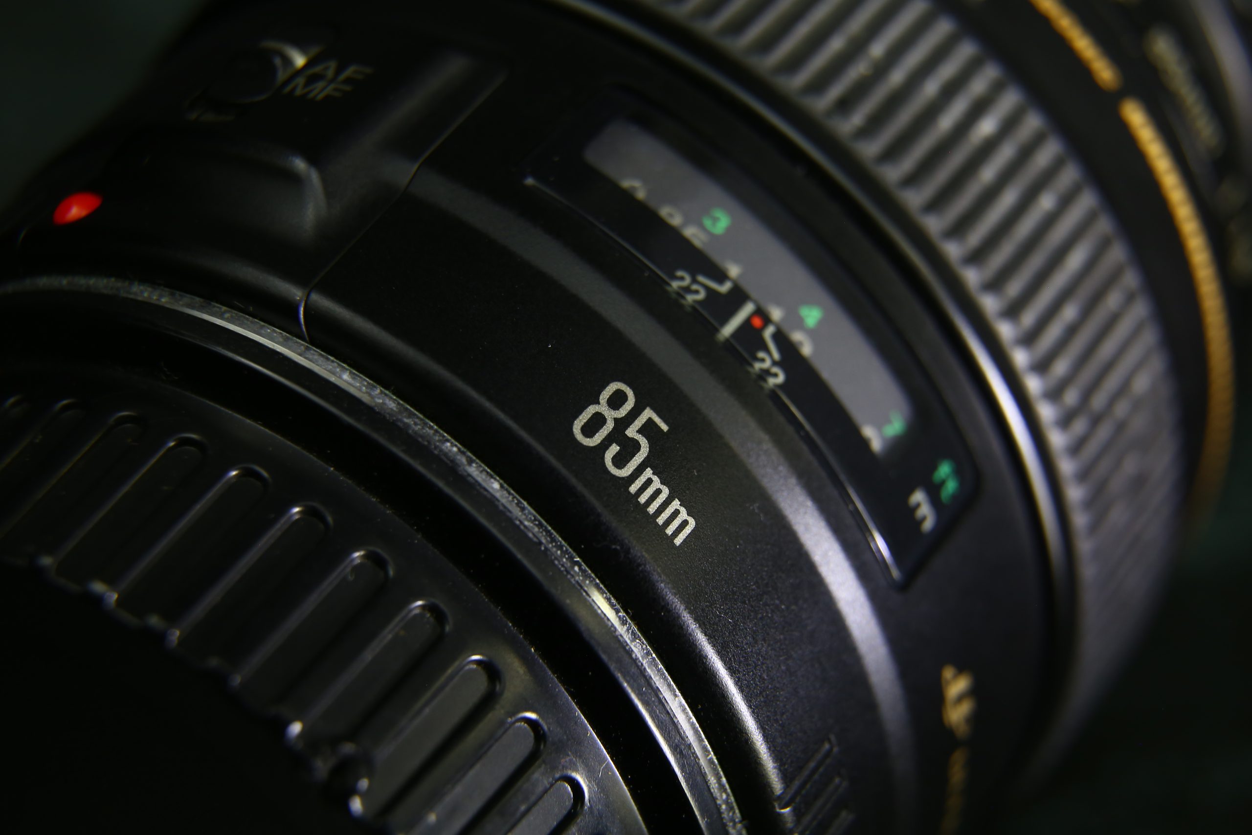 Et billede af et 85 mm objektiv.