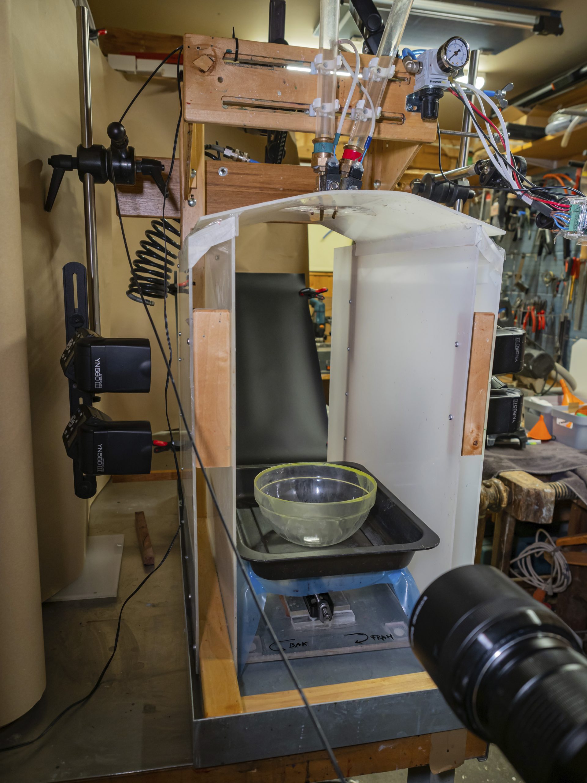 Opstilling til fotografering af dråbefoto.