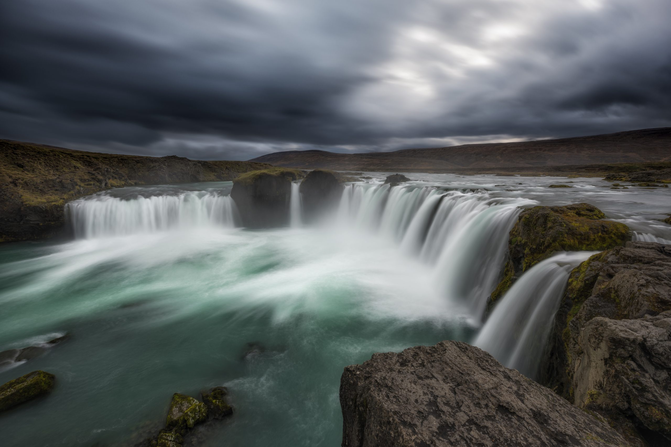 Vandfald fotograferet med en lang lukkertid.