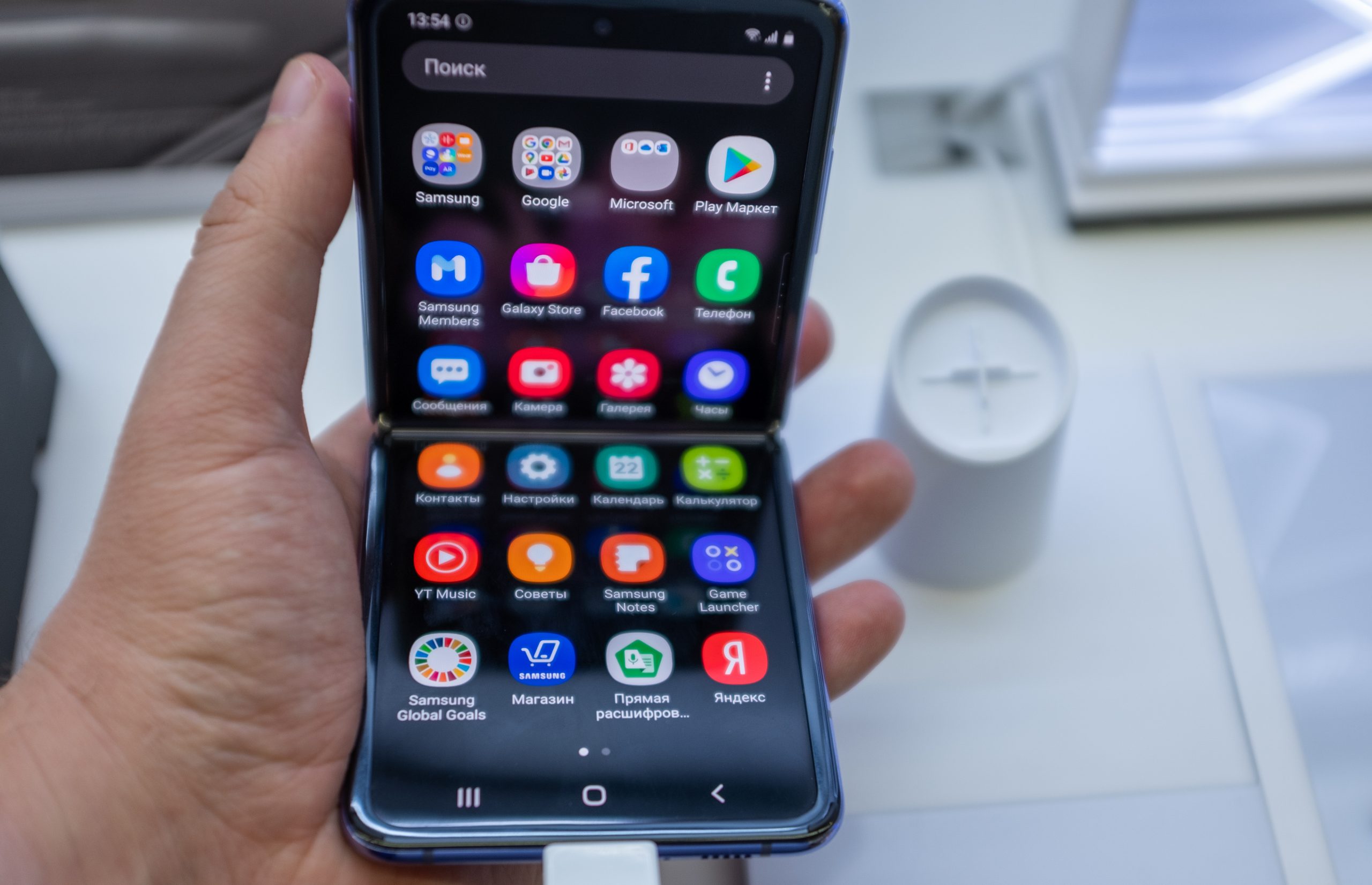 Fra ultrapopulære til glemte: Er klaptelefoner på vej tilbage?