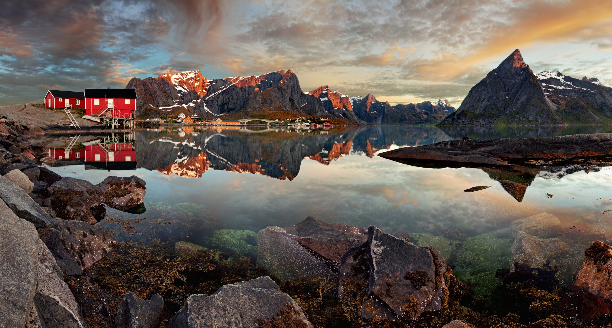 Panorama af Lofoten om sommeren